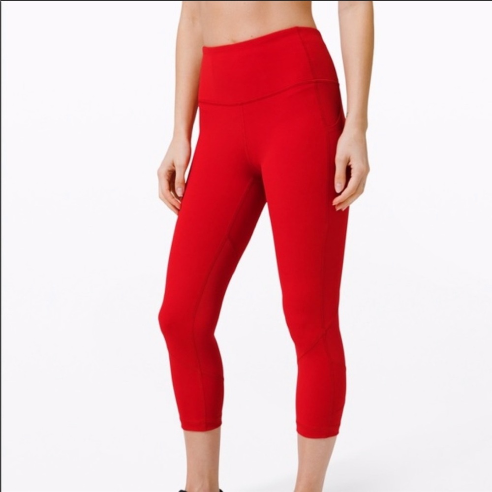 Lululemon Athletica Pace Rival Mid Rise Crop